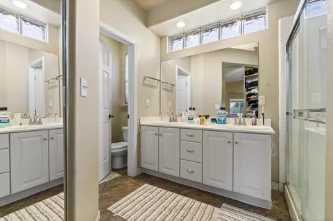 1505 E La Vida Ct, Visalia, CA 93292 photo 27