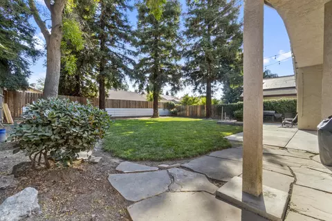 1505 E La Vida Ct, Visalia, CA 93292 photo 31