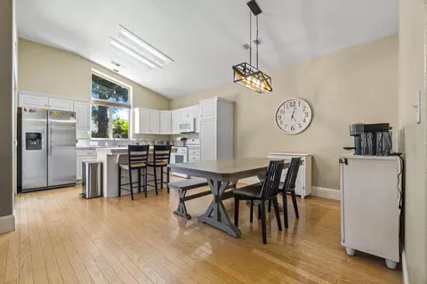 1505 E La Vida Ct, Visalia, CA 93292 photo 11