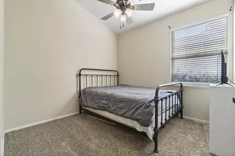 1505 E La Vida Ct, Visalia, CA 93292 photo 18
