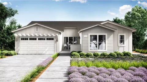 428 E Newton Ave #204, Visalia, CA 93291
