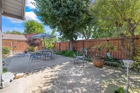 1840 E Sequoia Ave, Visalia, CA 93292 photo 27