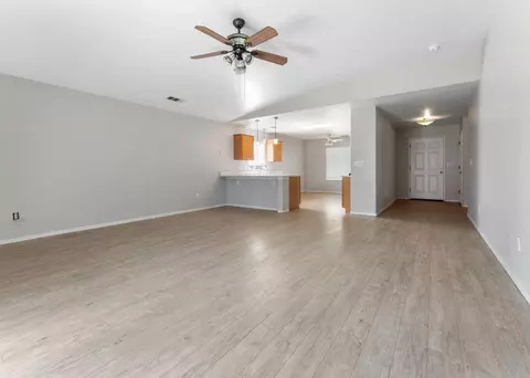 1822 E Copper Ave, Visalia, CA 93292 photo 8