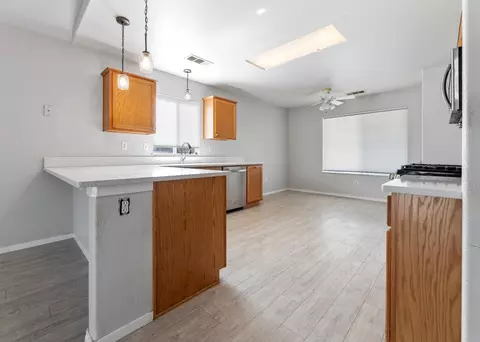 1822 E Copper Ave, Visalia, CA 93292 photo 12