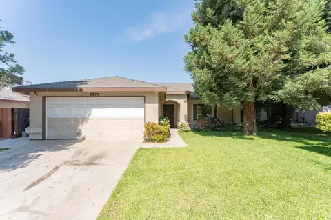 2073 N June Ct, Farmersville, CA 93223