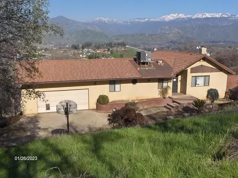 16249 Mustang Dr, Springville, CA 93265