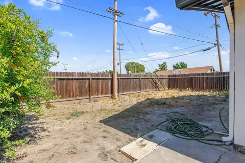 12842 Belle Haven Dr, Lemoore, CA 93245 photo 26