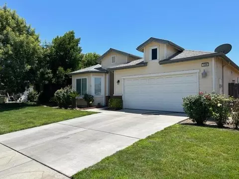 1396 Nutcracker Ave, Dinuba, CA 93618 photo 4