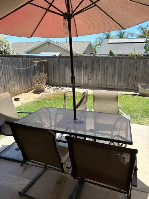 1396 Nutcracker Ave, Dinuba, CA 93618 photo 22