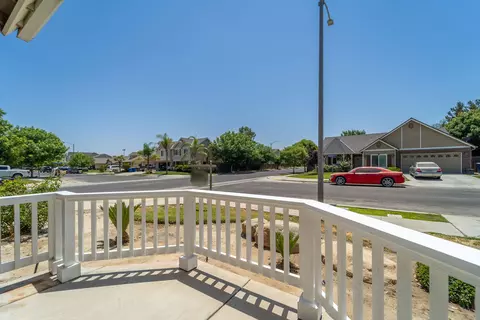 1066 Tranquility Cir, Lemoore, CA 93245 photo 23