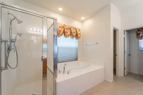 1066 Tranquility Cir, Lemoore, CA 93245 photo 16