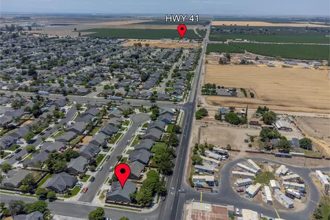1066 Tranquility Cir, Lemoore, CA 93245 photo 27