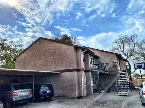 1443 E Douglas Ave, Visalia, CA 93292 photo 2