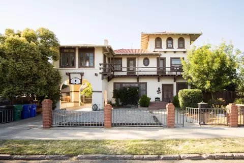 388 E Oak Ave, Porterville, CA 93257