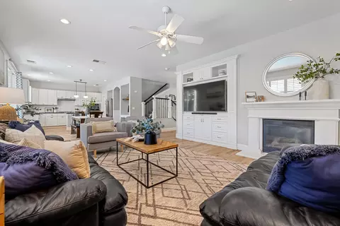 3901 N Carson St, Visalia, CA 93291 photo 23