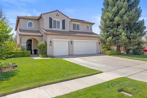 3901 N Carson St, Visalia, CA 93291 photo 2
