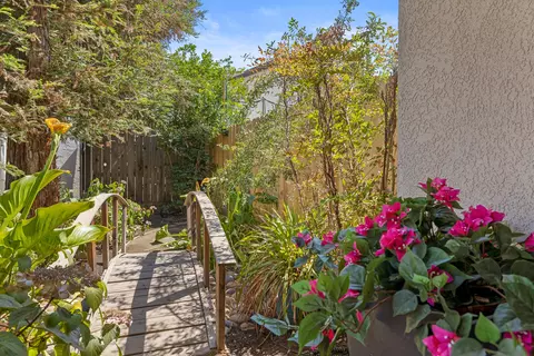 3901 N Carson St, Visalia, CA 93291 photo 6
