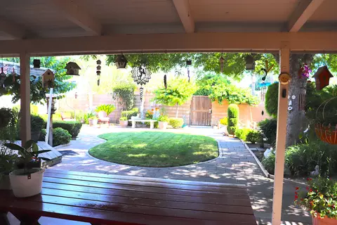 668 E Davis Dr, Dinuba, CA 93618 photo 54