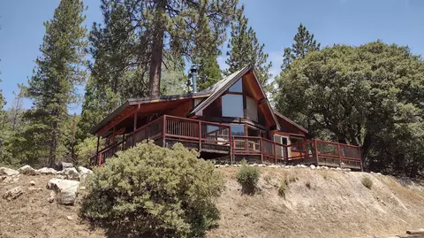 636 Acorn Dr, Springville, CA 93265