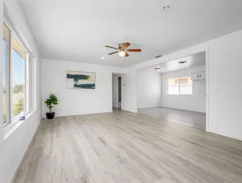 1710 4th St, Sanger, CA 93657 photo 4