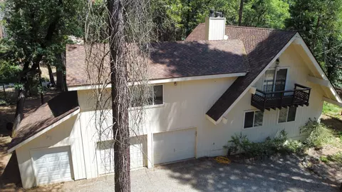 585 Linder Dr, Springville, CA 93265 photo 3
