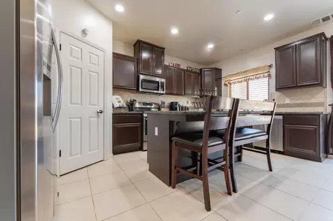 3944 E Seeger Ave, Visalia, CA 93292 photo 11