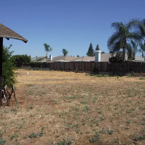 1411 E Walnut Ave, Visalia, CA 93292 photo 19