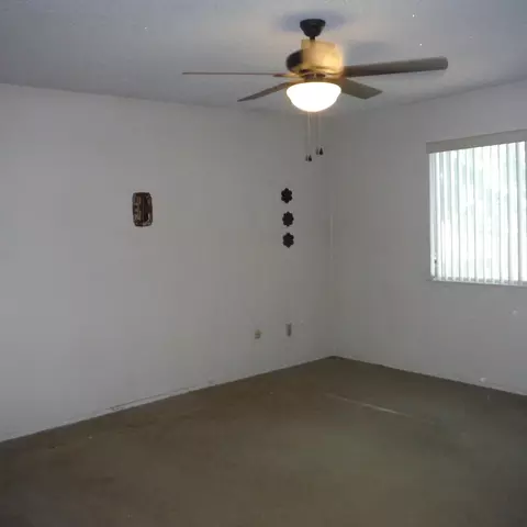 1411 E Walnut Ave, Visalia, CA 93292 photo 8