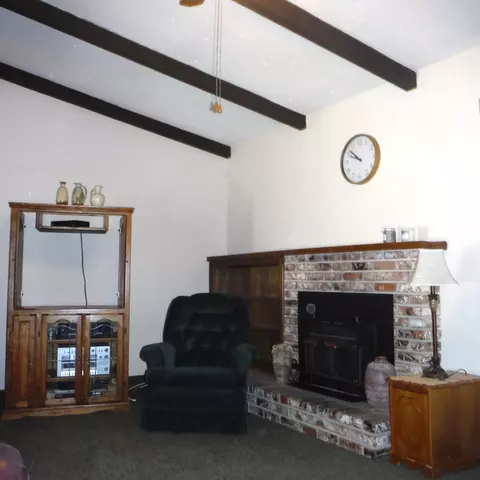 1411 E Walnut Ave, Visalia, CA 93292 photo 4