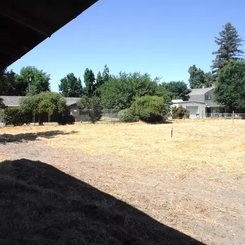 1411 E Walnut Ave, Visalia, CA 93292 photo 21