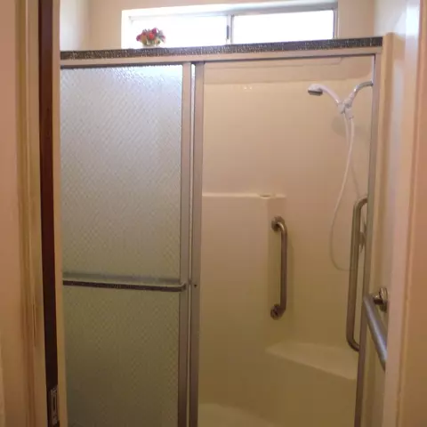 1411 E Walnut Ave, Visalia, CA 93292 photo 9
