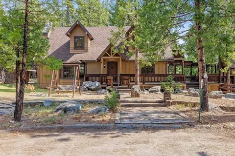 41247 Kokanee Ln, Shaver Lake, CA 93664