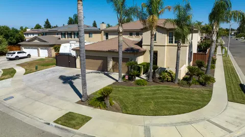 1705 Gamay Ct, Tulare, CA 93274