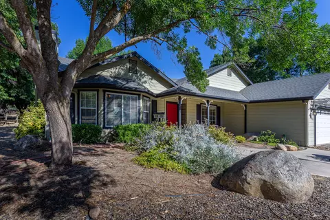 40841 Grouse Dr, Three Rivers, CA 93271 photo 2