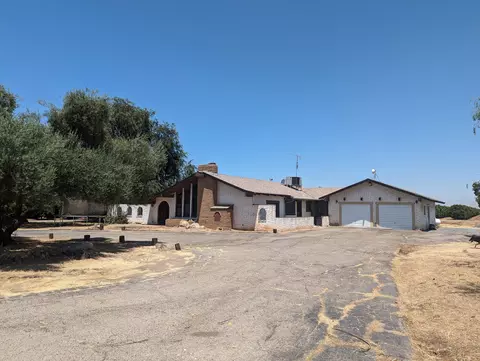 14066 Avenue 392, Cutler, CA 93615