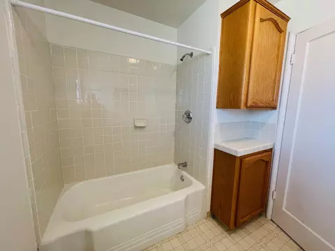 1708 E Cheryl Ln, Tulare, CA 93274 photo 13