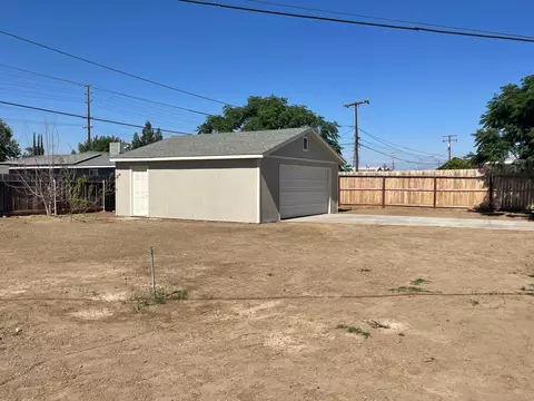 1708 E Cheryl Ln, Tulare, CA 93274 photo 28