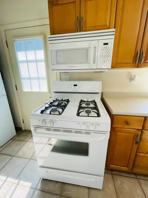 1708 E Cheryl Ln, Tulare, CA 93274 photo 32