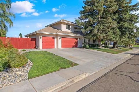 1441 E Laura Ct, Visalia, CA 93292 photo 9