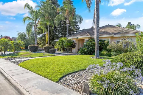 1441 E Laura Ct, Visalia, CA 93292 photo 6