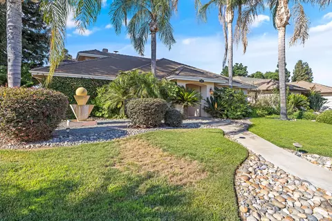 1441 E Laura Ct, Visalia, CA 93292 photo 11