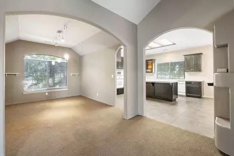 1441 E Laura Ct, Visalia, CA 93292 photo 17