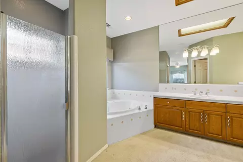 1441 E Laura Ct, Visalia, CA 93292 photo 47