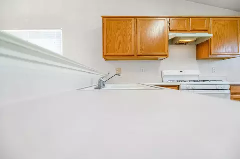 4300 E Feemster Ave, Visalia, CA 93292 photo 14