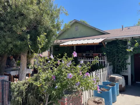 144 S West St, Tulare, CA 93274