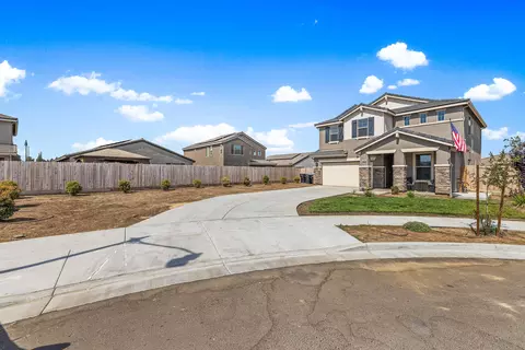 3205 N Rinaldi Ct, Visalia, CA 93291