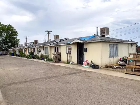 279 S Dode Ave, Farmersville, CA 93223