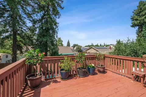 244 E Wilson Ave, Tulare, CA 93274 photo 20