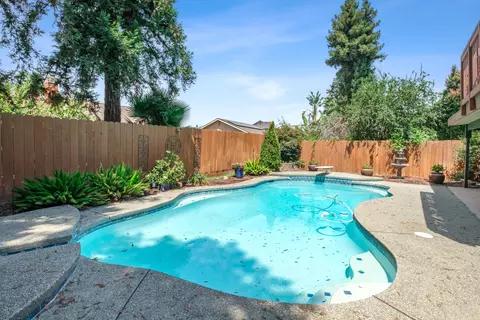 244 E Wilson Ave, Tulare, CA 93274 photo 26