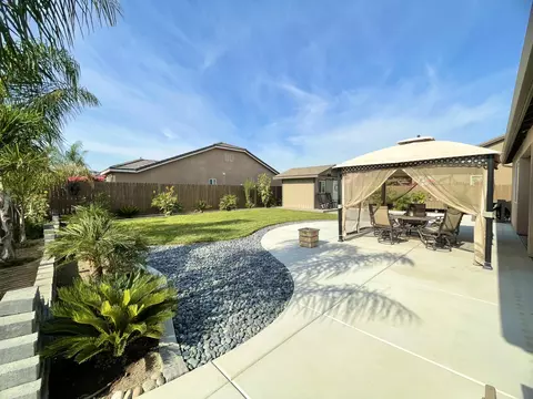 951 E Mesa Ct, Visalia, CA 93292 photo 17